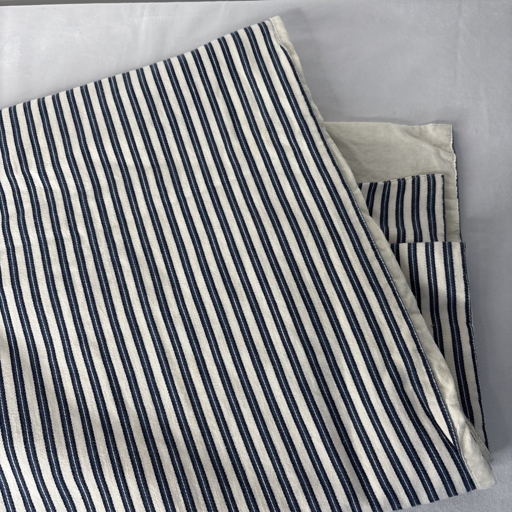 Pottery Barn Wheaton Striped Cotton/Linen Table Runner 2013 Navy White 102"